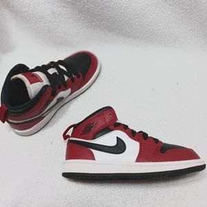 Pre-Owned Jordan 1 MidChicago Toe (PS) - Kids